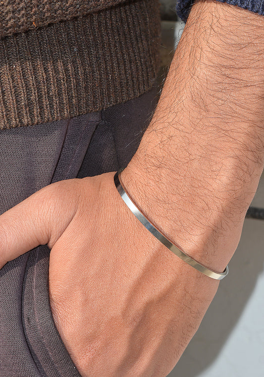 Cuff Bangle Minimal Silver