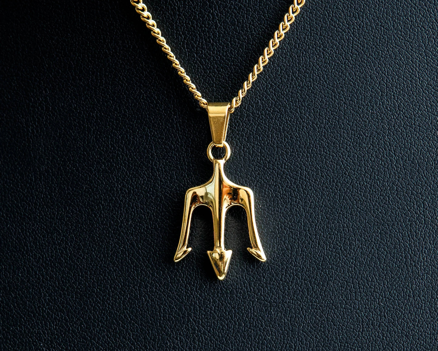 Trident Pendant Gold