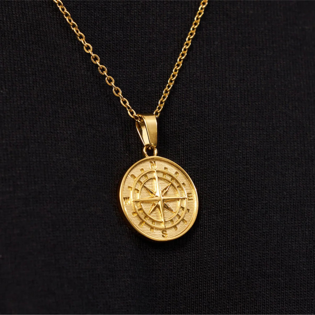 Compass Pendant Gold